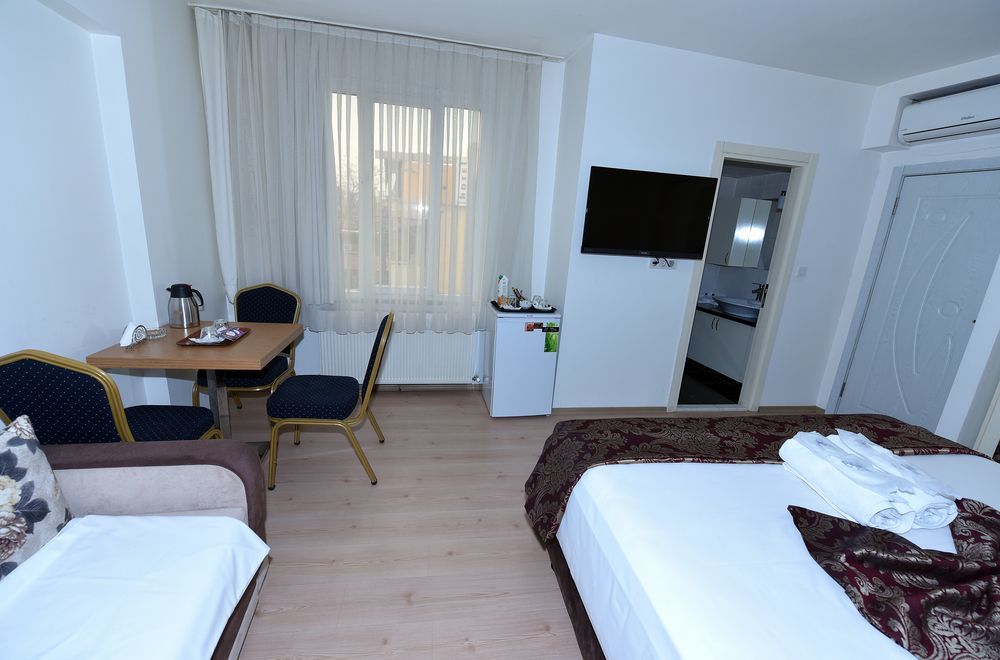 Beyaz Koesk Hotel Istanboel Buitenkant foto